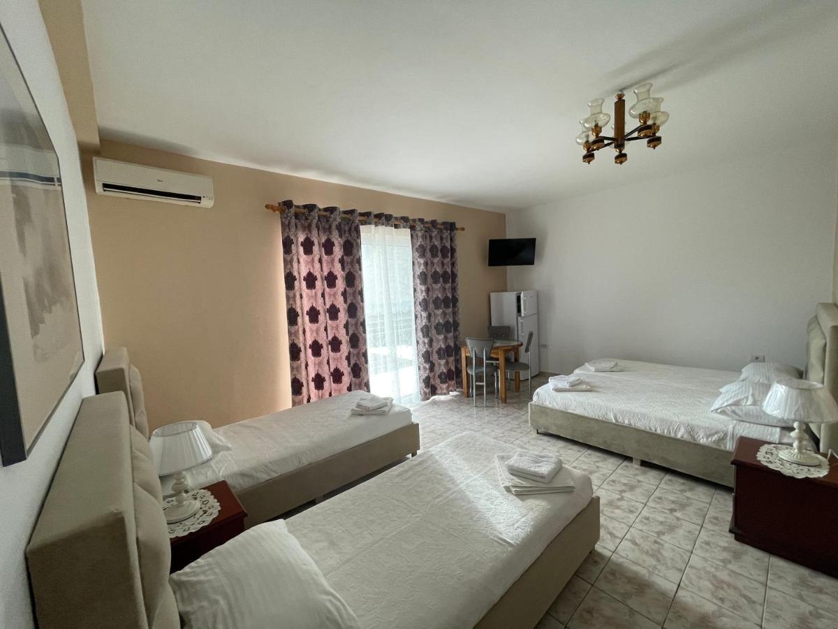 Oni'S Apartments Sarande Ngoại thất bức ảnh