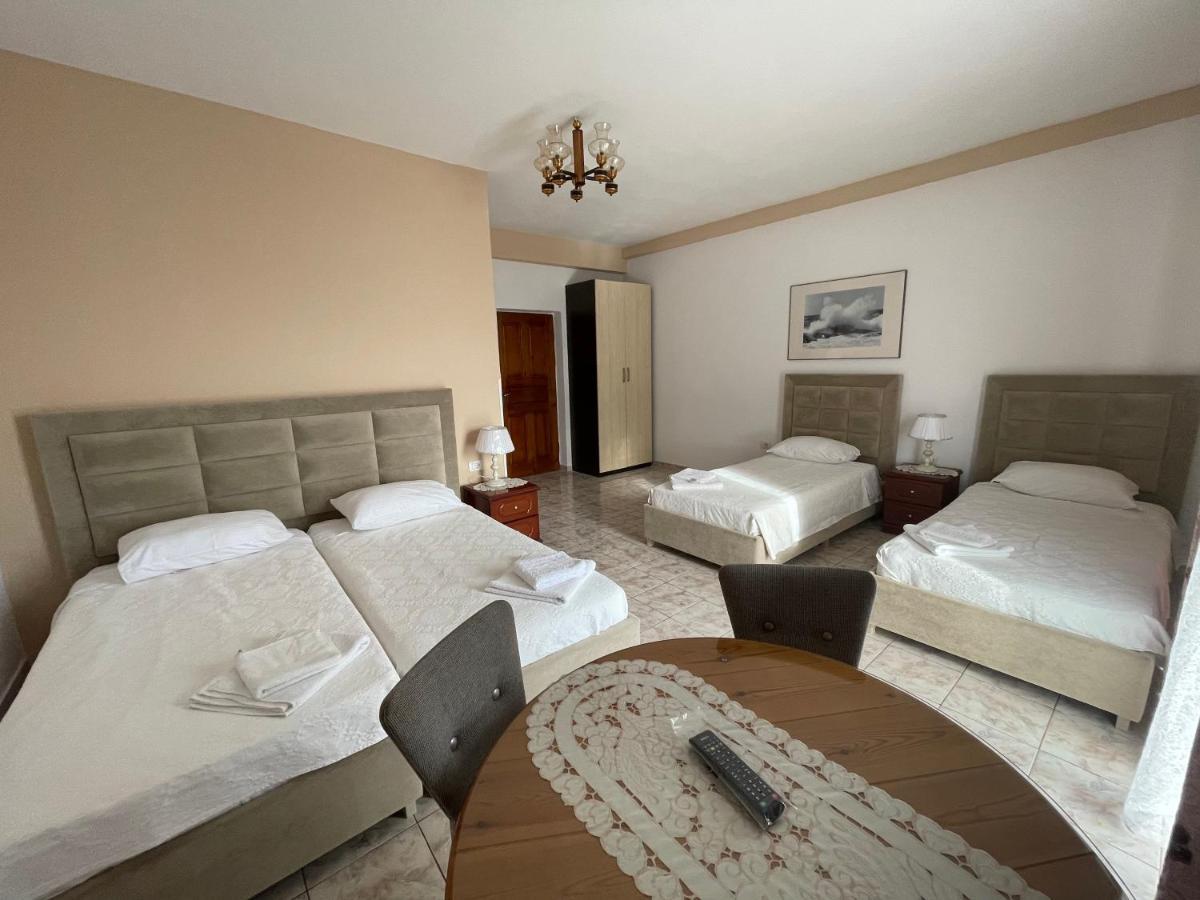 Oni'S Apartments Sarande Ngoại thất bức ảnh