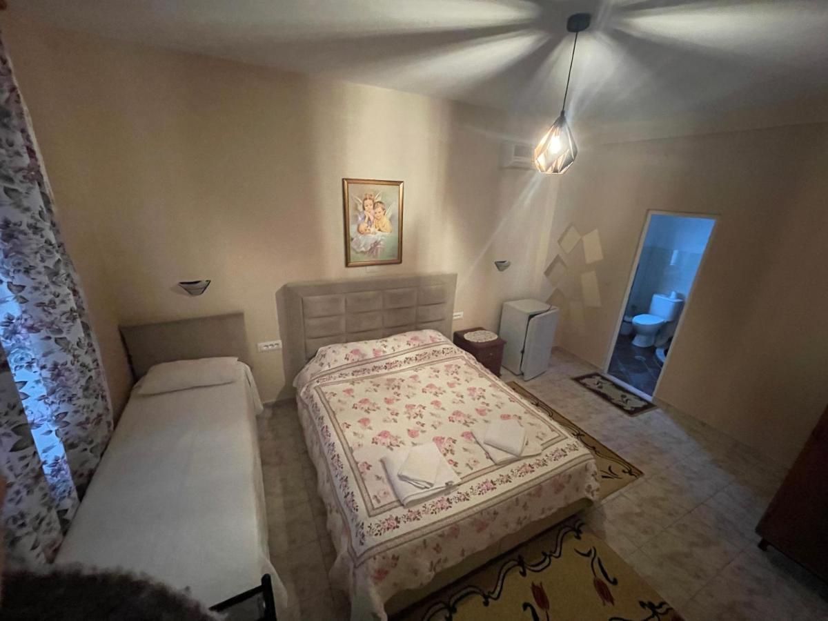 Oni'S Apartments Sarande Ngoại thất bức ảnh