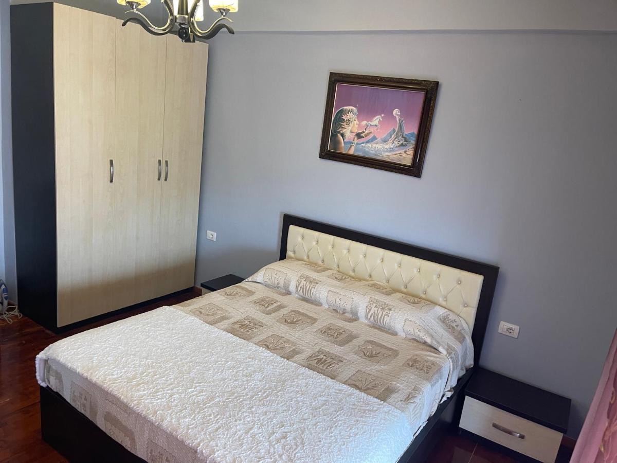 Oni'S Apartments Sarande Ngoại thất bức ảnh