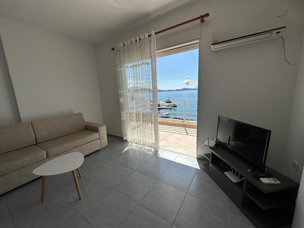 Oni'S Apartments Sarande Ngoại thất bức ảnh