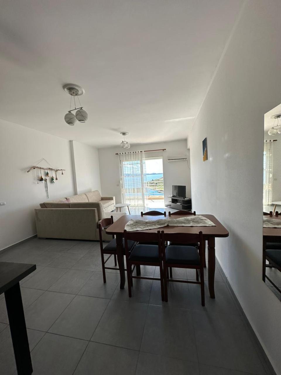 Oni'S Apartments Sarande Ngoại thất bức ảnh