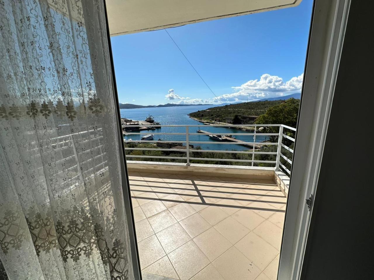 Oni'S Apartments Sarande Ngoại thất bức ảnh